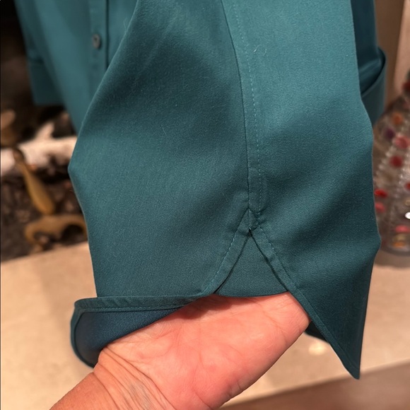 Chico's Elegant Dark Green Button Down Blouse size XL - Picture 4 of 6